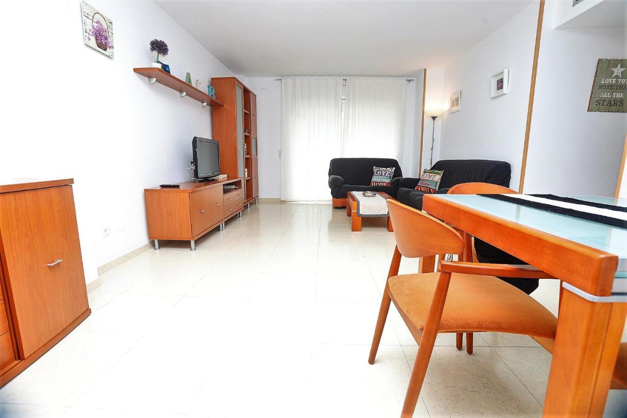 Apartamento Placa Jardi Калафел Екстериор снимка